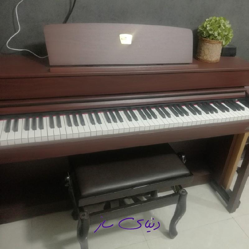 پیانو برگمولر bm1100